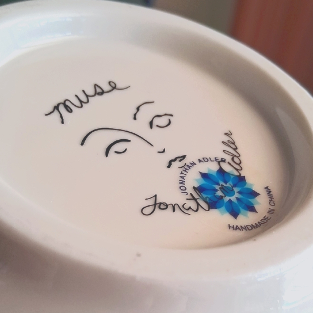 Jonathan Adler White Ceramic Bowl with Lip Design. Muse By: Jonathan Adler Gala. - Picture 9 of 15